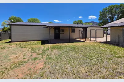 453 N 200 E, Parowan, UT 84761 - Photo 6