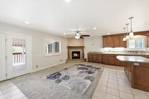 319 N 330 E, Orem, UT 84058 - Photo 10
