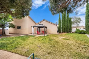 392 N Windsor Dr, Washington, UT 84780 - Photo 16