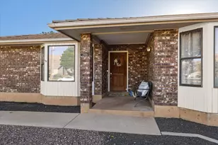 265 N 300 W, La Verkin, UT 84745 - Photo 2