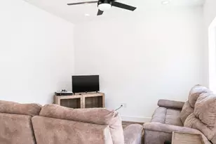 686 N 275 W, La Verkin, UT 84745 - Photo 8