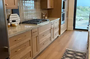 1642 E Center Pointe Dr, Lehi, UT 84043 - Photo 8