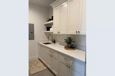 1642 E Center Pointe Dr, Lehi, UT 84043 - Photo 12