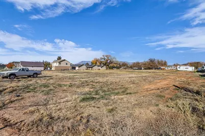 233 N State St, La Verkin, UT 84745 - Photo 26