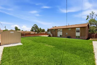 2496 Crestview Dr, Santa Clara, UT 84765 - Photo 38