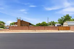 2496 Crestview Dr, Santa Clara, UT 84765 - Photo 36