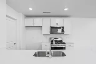 2772 Rushpink Ln, Washington, UT 84780 - Photo 8