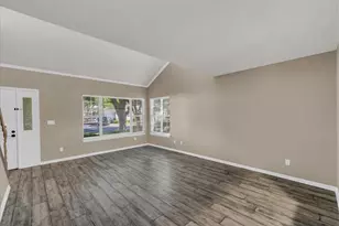 845 N Valley View Dr, Saint George, UT 84770 - Photo 4