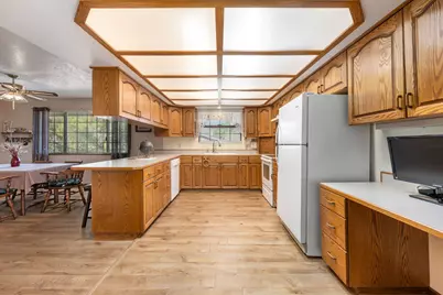 1230 W Escalante Dr, Saint George, UT 84790 - Photo 12