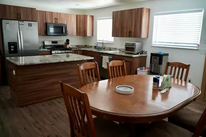 361 S 100 E, Hurricane, UT 84737 - Photo 12
