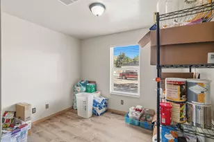 25 E 200 N, La Verkin, UT 84745 - Photo 18