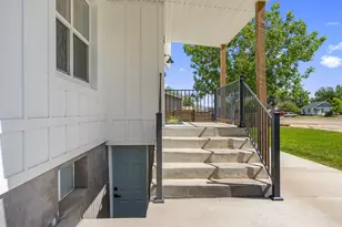 90 S 200 St W, Fillmore, UT 84631 - Photo 10