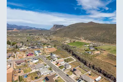 735 S Peachtree Dr, Toquerville, UT 84774 - Photo 4