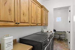 2880 S 2350 St E, Saint George, UT 84790 - Photo 16