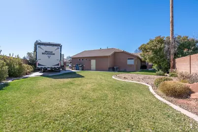811 N Swiss Haven Cir, Santa Clara, UT 84765 - Photo 42