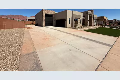 564 W 80 S, Ivins, UT 84738 - Photo 2