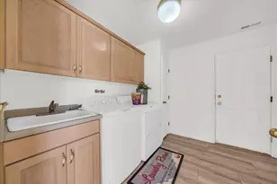 356 N Cactus Ln, Washington, UT 84780 - Photo 20