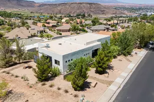 2176 S Southgate Hills Dr, Saint George, UT 84770 - Photo 2