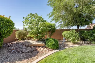 956 E Roadrunner Dr, Washington, UT 84780 - Photo 34
