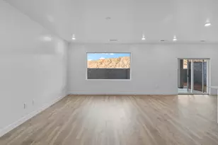 1894 S Queens Garden, Washington, UT 84780 - Photo 4
