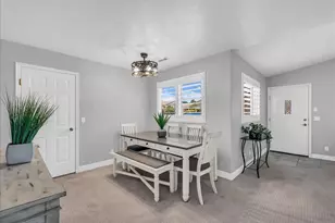 1050 W Red Hills Pkwy, Washington, UT 84780 - Photo 8