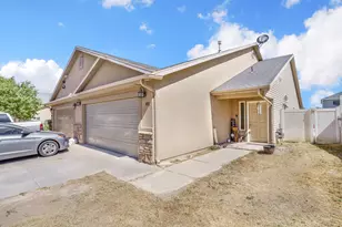 492 W 2100 N, Cedar City, UT 84721 - Photo 2