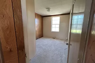 135 N 300 W, Escalante, UT 84726 - Photo 12