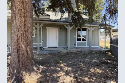 76 W Center St, Hatch, UT 84735 - Photo 2