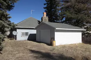 76 W Center St, Hatch, UT 84735 - Photo 2