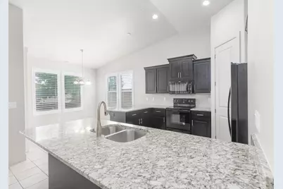 249 W Green Jade Dr, Washington, UT 84780 - Photo 6