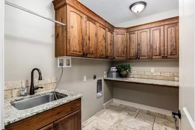 2223 E Coyote Springs Dr, Saint George, UT 84790 - Photo 18