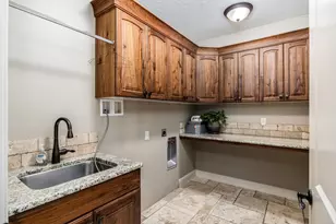 2223 E Coyote Spgs Dr, Saint George, UT 84790 - Photo 18