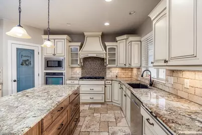 2223 E Coyote Springs Dr, Saint George, UT 84790 - Photo 14