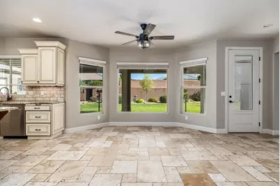 2223 E Coyote Springs Dr, Saint George, UT 84790 - Photo 12