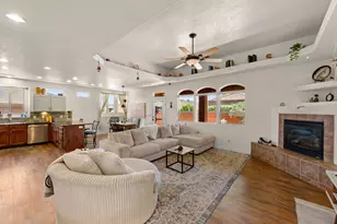 140 N Tuacahn Dr, Ivins, UT 84738 - Photo 10