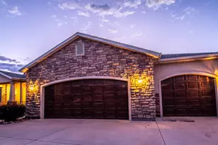 544 S Legacy Park Ave, Cedar City, UT 84720 - Photo 2
