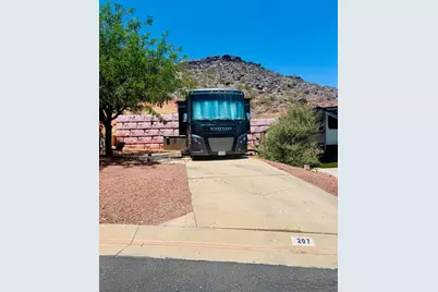 840 N Twin Lakes Dr, Saint George, UT 84770 - Photo 2