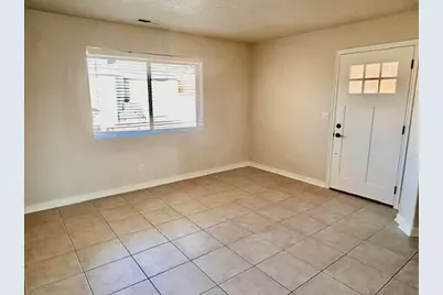 617 W Evans Ridge Cir #4, Washington, UT 84780 - Photo 4