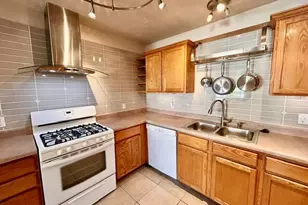 617 W Evans Ridge Cir, Washington, UT 84780 - Photo 2