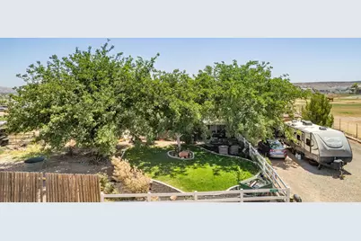 2757 S Little Valley Rd, Saint George, UT 84770 - Photo 22