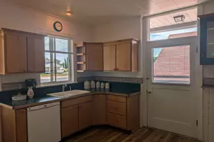 17 W 100 S, Kanab, UT 84741 - Photo 12
