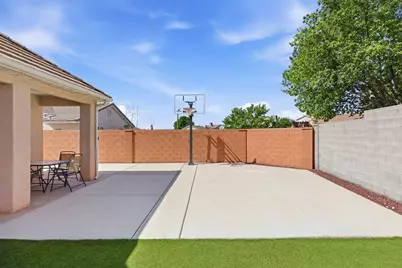2883 E Overlook Dr, Saint George, UT 84790 - Photo 4