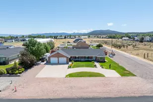 397 S Center St, Enterprise, UT 84725 - Photo 2