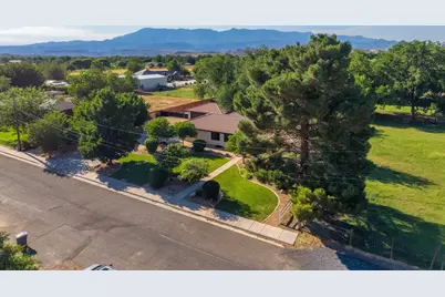 192 W 1080 S, Hurricane, UT 84737 - Photo 4