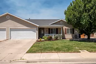 253 N 4300 W, Cedar City, UT 84720 - Photo 2