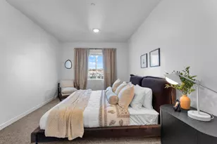 1748 S Viewcrest Dr, Washington, UT 84780 - Photo 16
