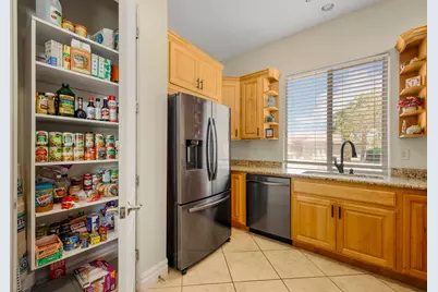 2581 W Desert Springs Rd, Saint George, UT 84770 - Photo 12
