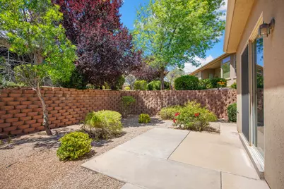 2581 W Desert Springs Rd, Saint George, UT 84770 - Photo 20