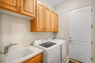 2581 W Desert Springs Rd, Saint George, UT 84770 - Photo 28