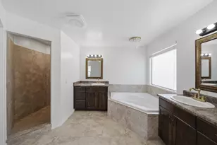 2813 E Crimson Ridge Dr, Saint George, UT 84770 - Photo 8